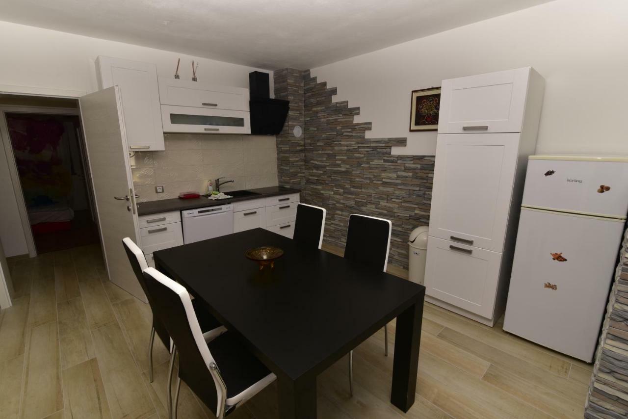 Apartments Matthew & Oscar بورات المظهر الخارجي الصورة